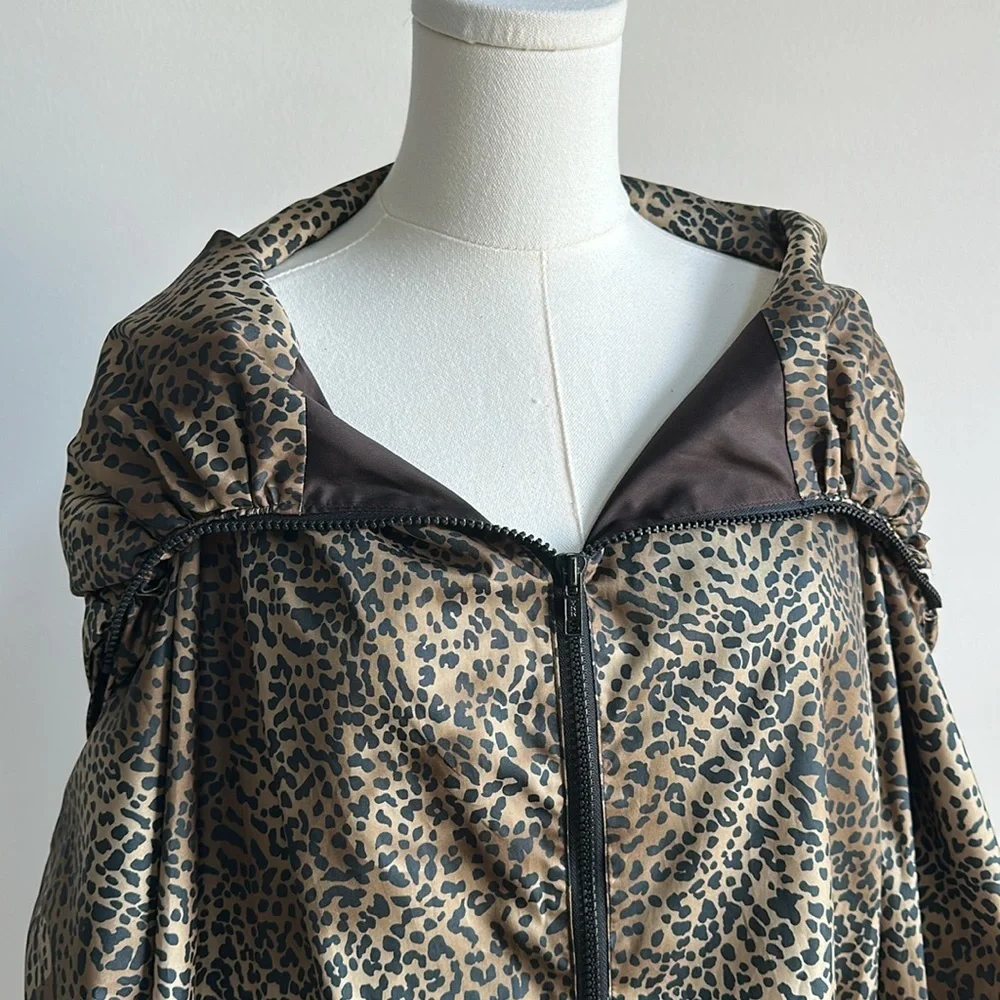 VTG Women’s Oversized Animal Leopard Print Rare Quirky Lightweight Windbreaker L